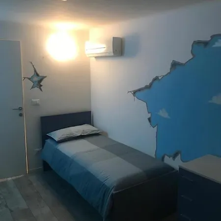 Eliver's House Apartment